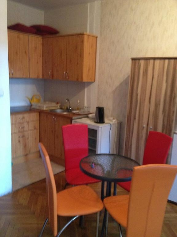 Attila Apartman Hotel Siófok Eksteriør billede