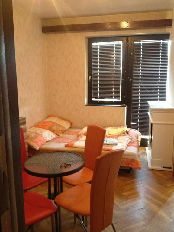 Attila Apartman Hotel Siófok Værelse billede